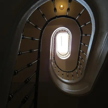 Boutique In The Heart Of ! Lemonn J *